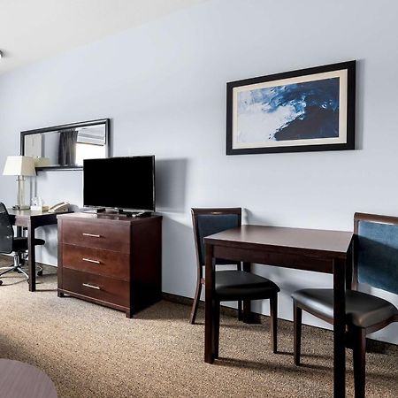 Surestay Studio By Best Western Hardisty Bagian luar foto